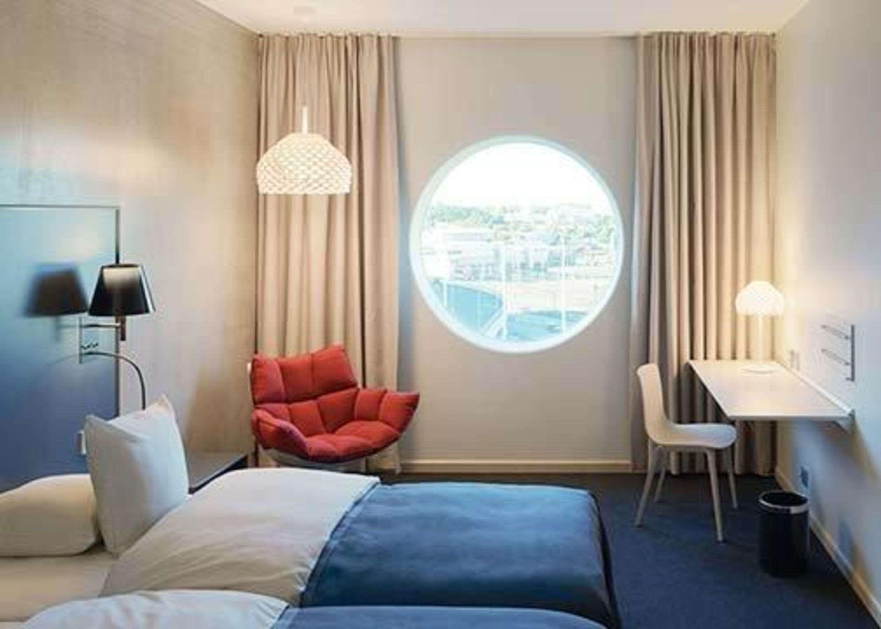 Hotel Quality Strawberry Arena 4*